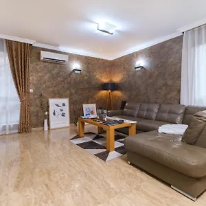  Apartment Chic Luxury Escape Close To Kapana Area Bulgaria